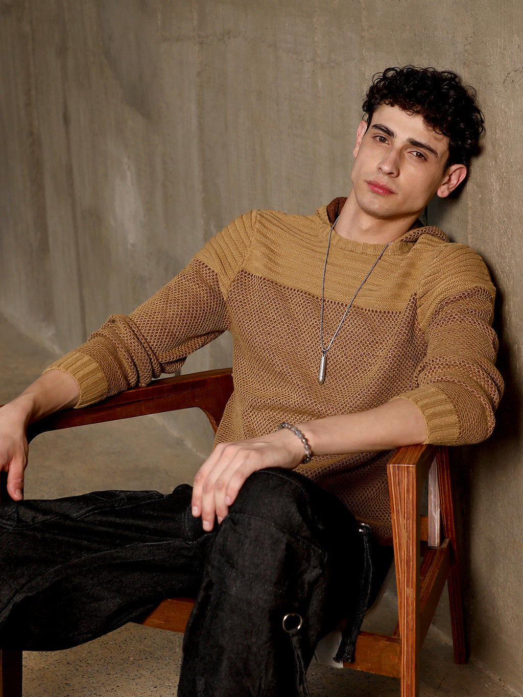 Textured Knit Pullover Sweater