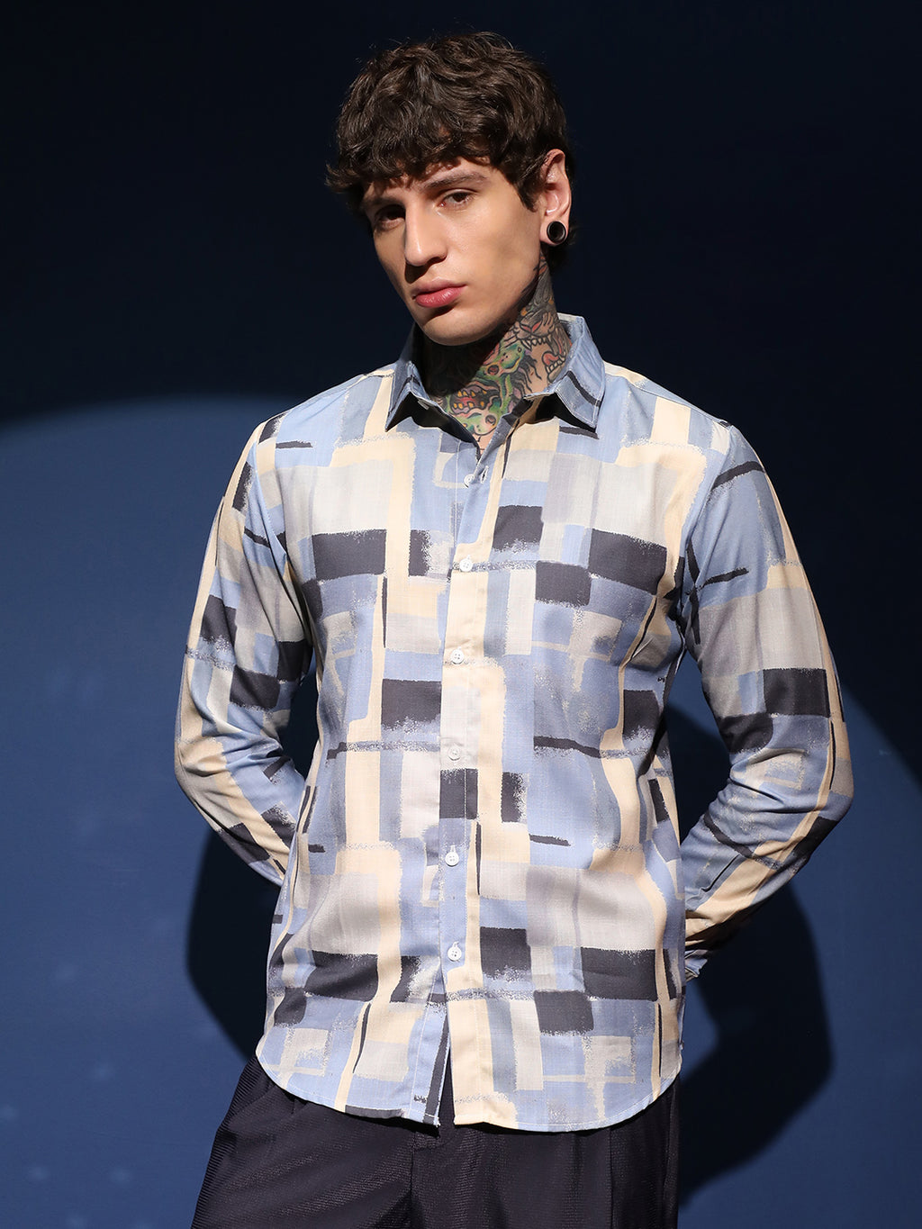 Cubic-Overlap Shirt