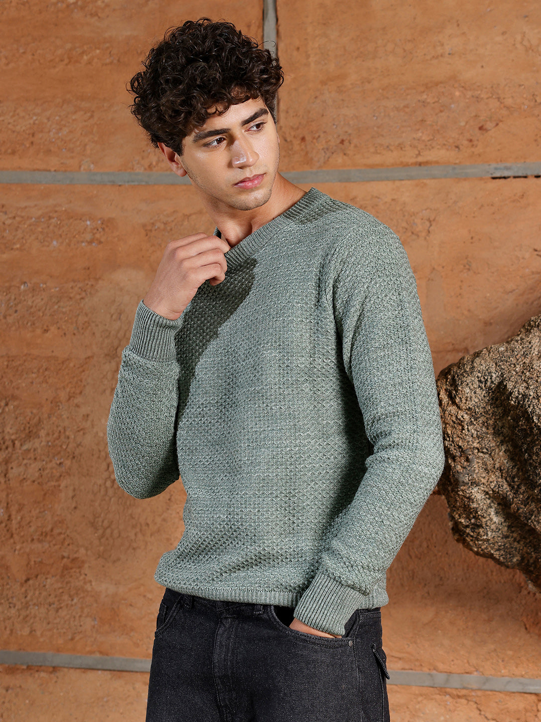 Textured Knit Pullover Sweater