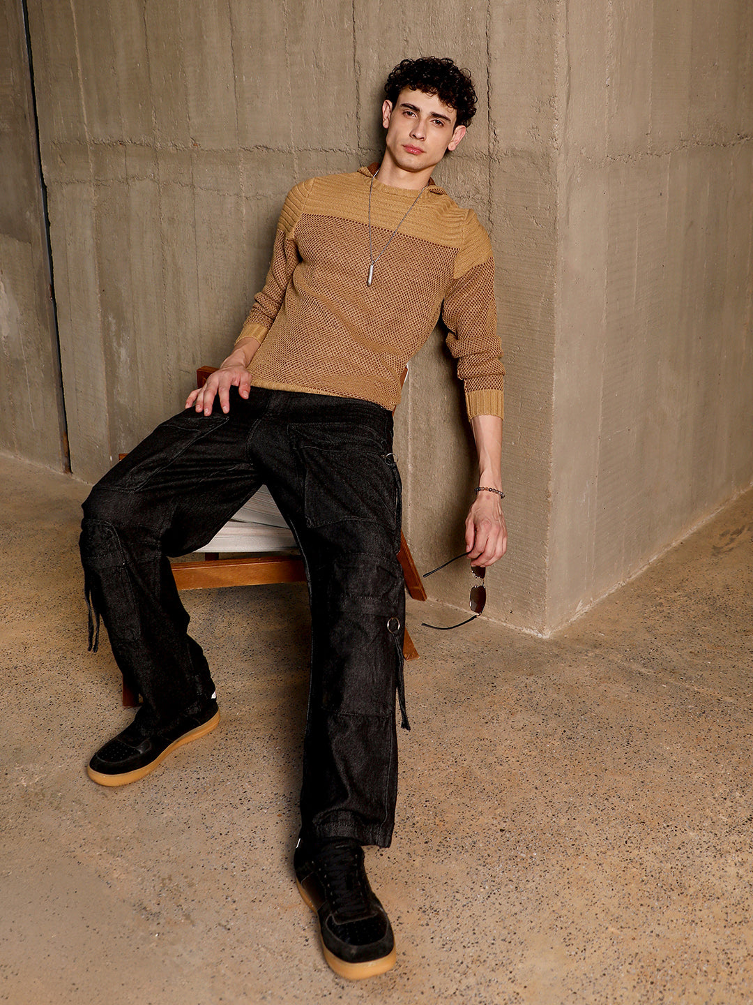 Textured Knit Pullover Sweater