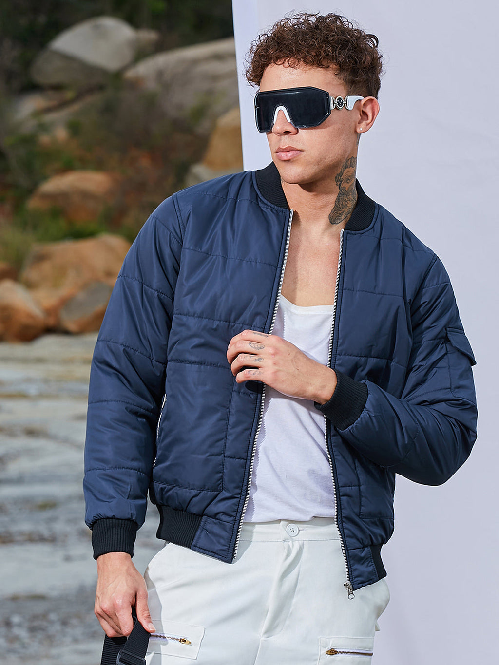 Men's Puffer Jacket With Contrast Hem