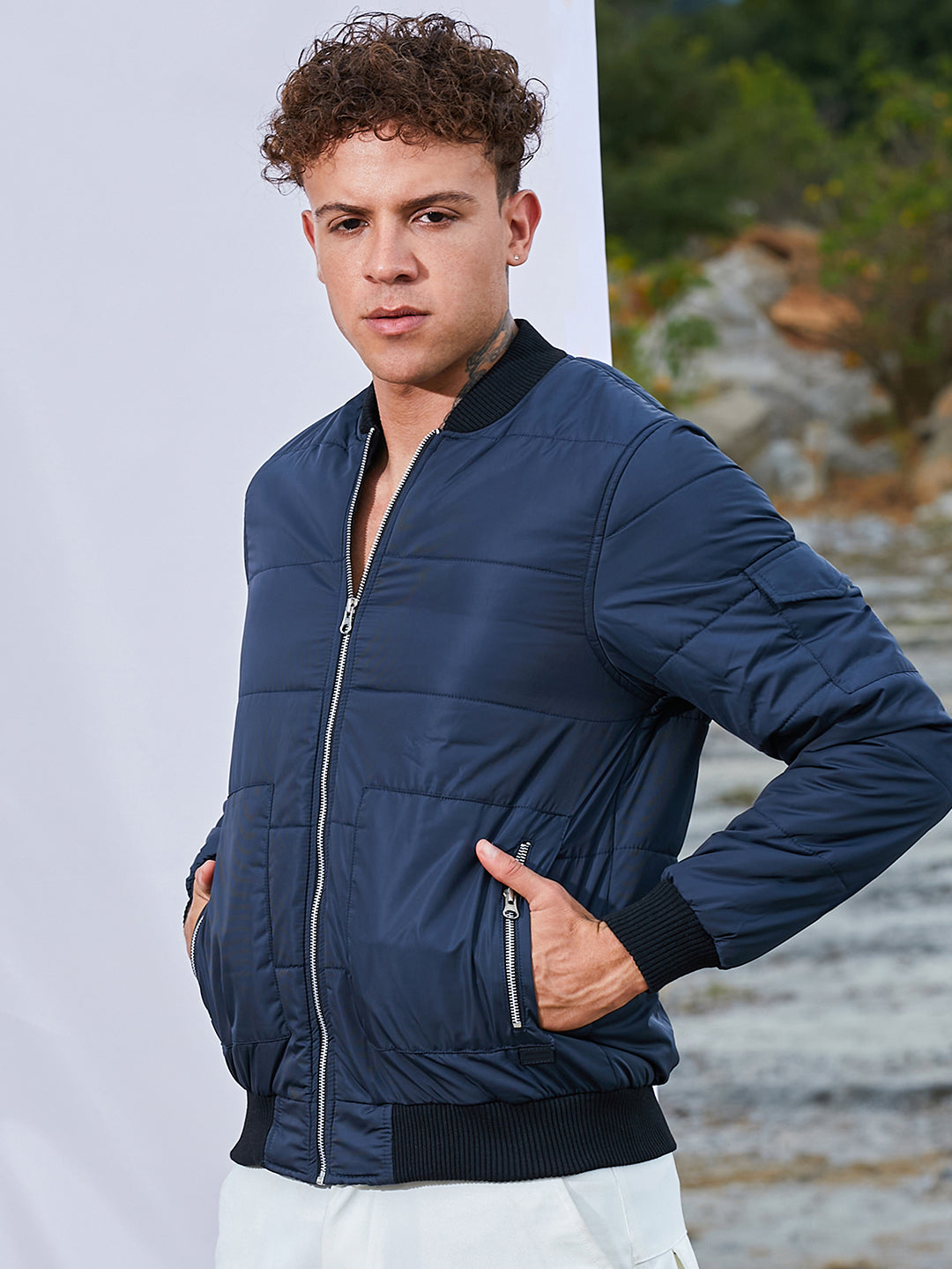 Men's Puffer Jacket With Contrast Hem