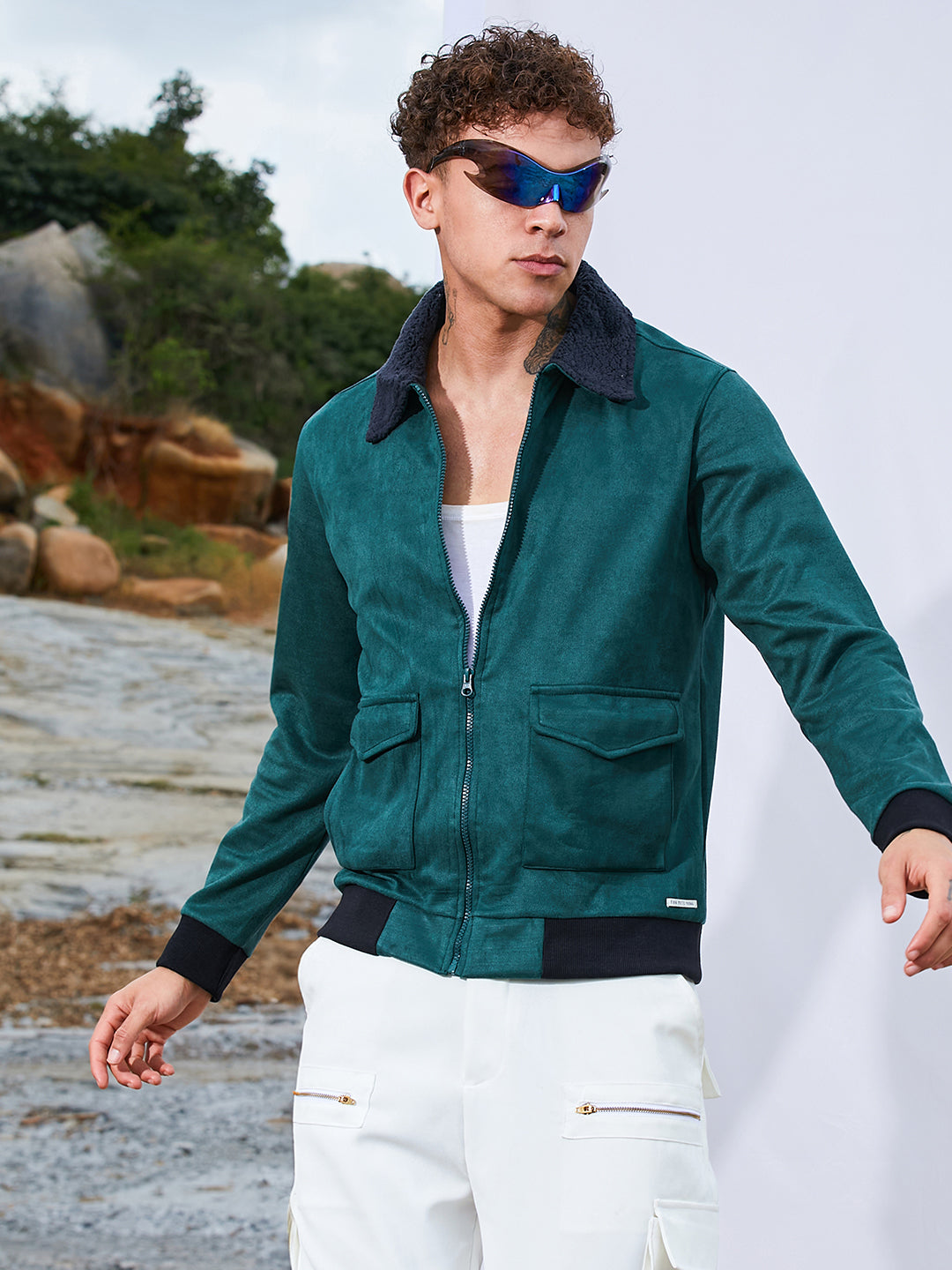 ₹1,999 | Campus Sutra men's Emerald Green Zip-Front Jacket With