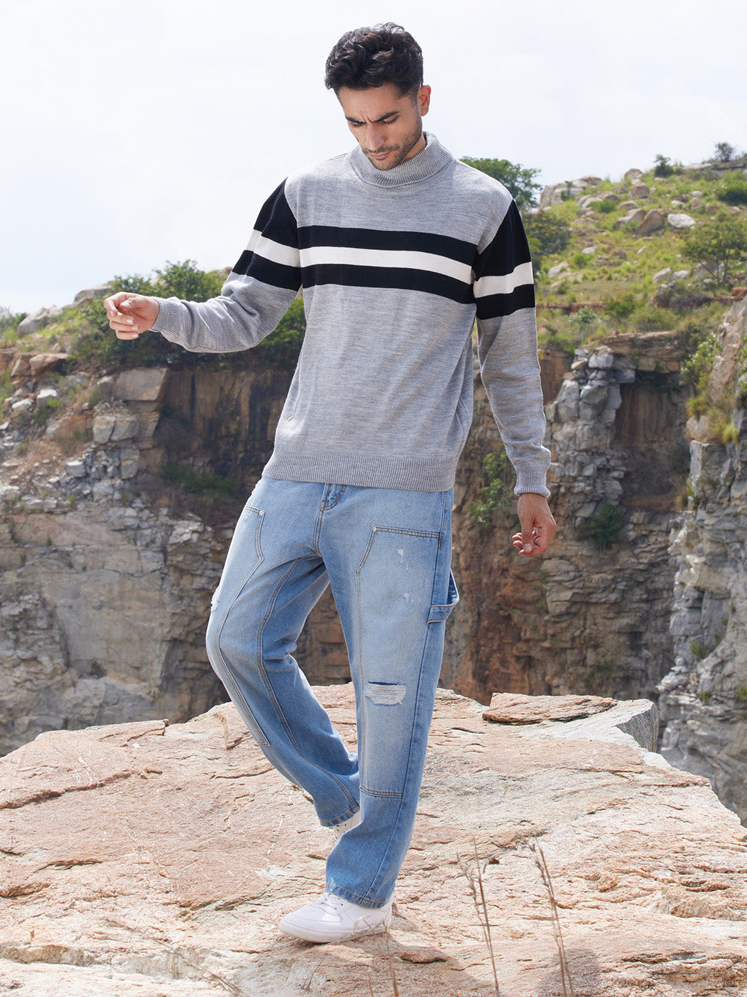 Men's Relaxed Horizontal Striped Pullover Sweater