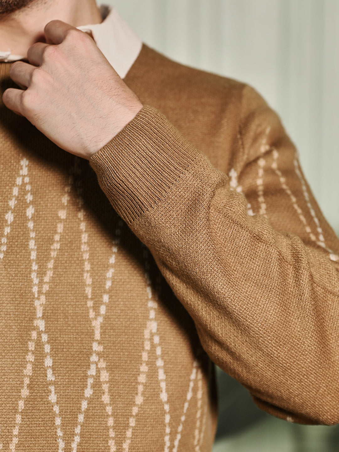 Zigzag-Jacquard Pullover Sweater