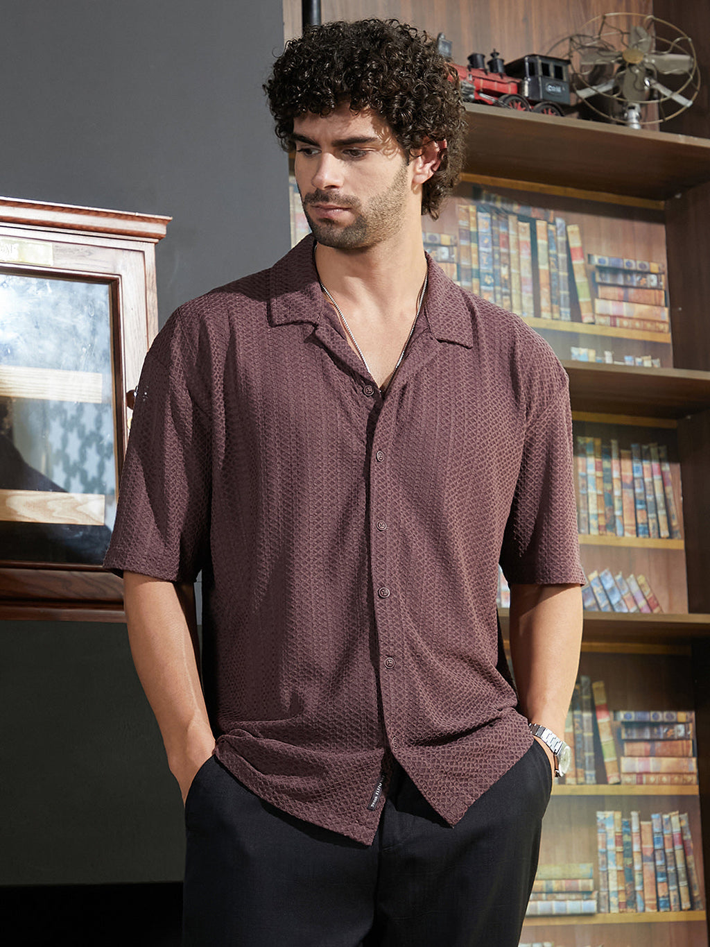 Zigzag-Helix Resort Oversized Shirt