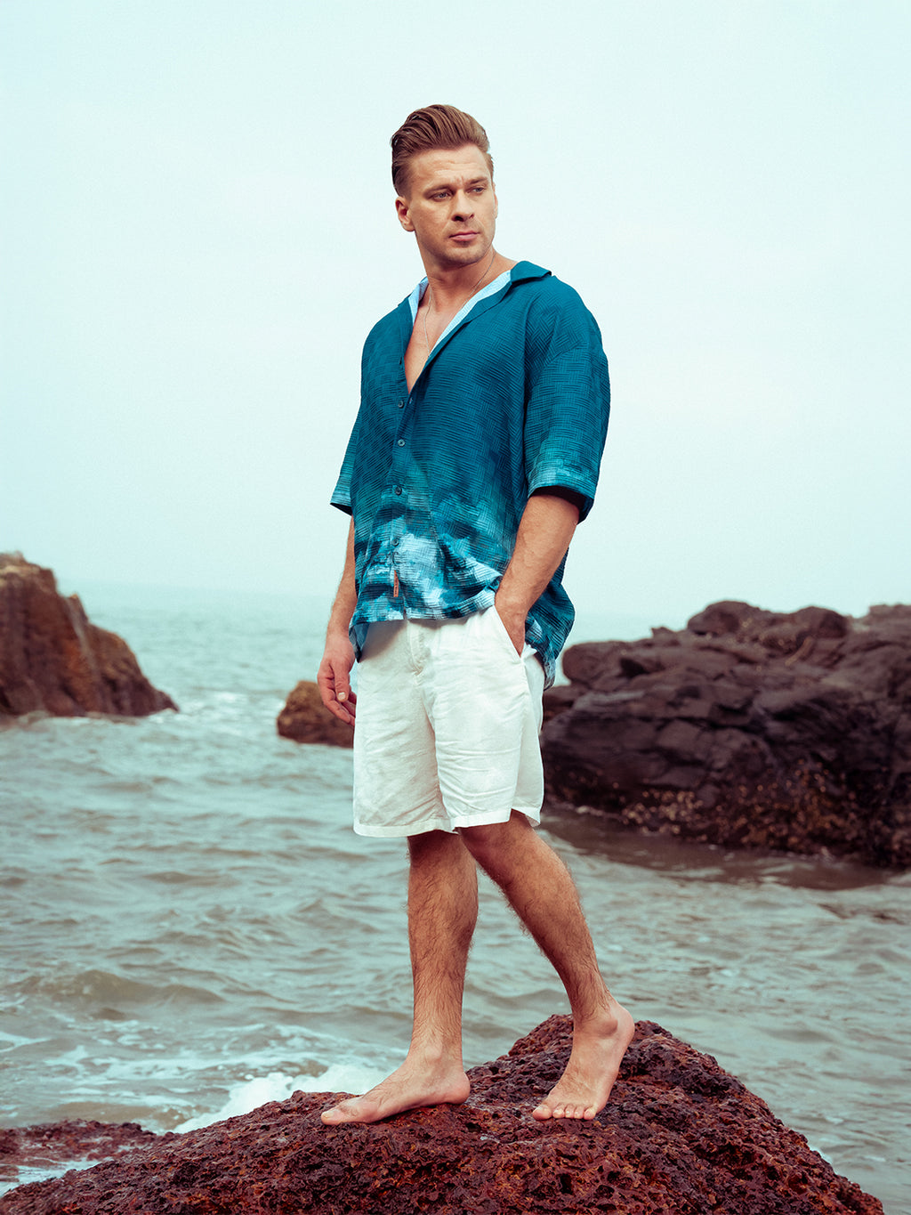 Abstract-Ombre Oversized Shirt