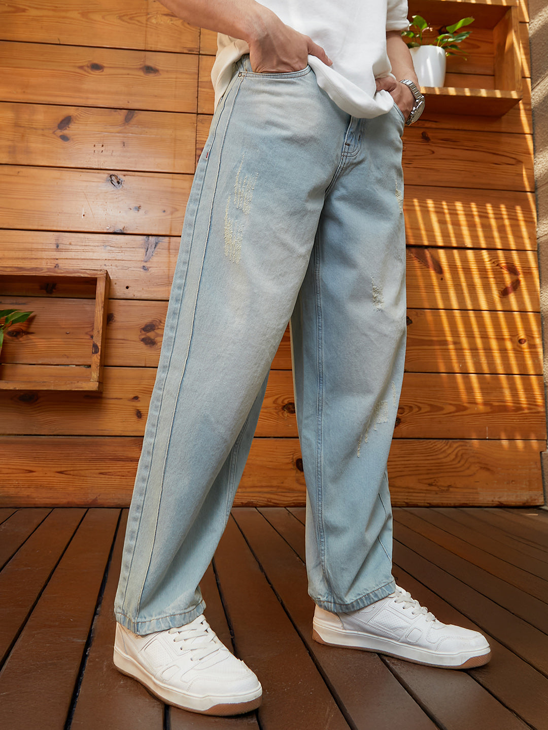 Light-Wash Baggy Denim Jeans 36