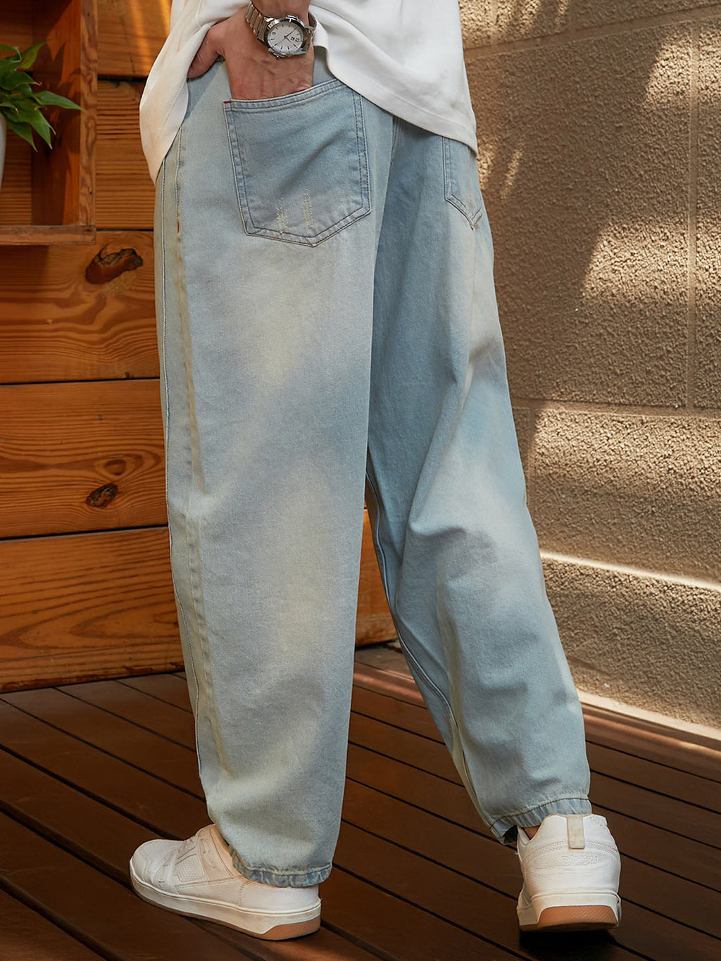 Light-Wash Baggy Denim Jeans