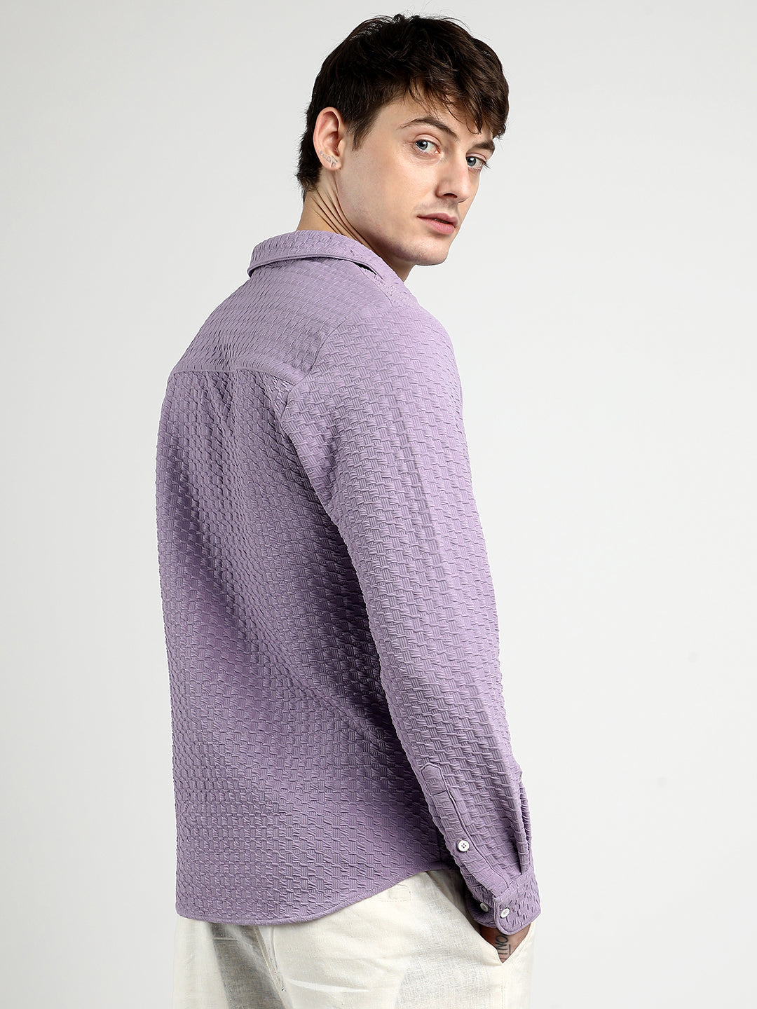 トップス FWM UNDERGROUNDYOKO SHIRT PURPLE size S ₹799 | Campus Sutra Men's Lavender Honeycomb Knit Shirt - Campussutra