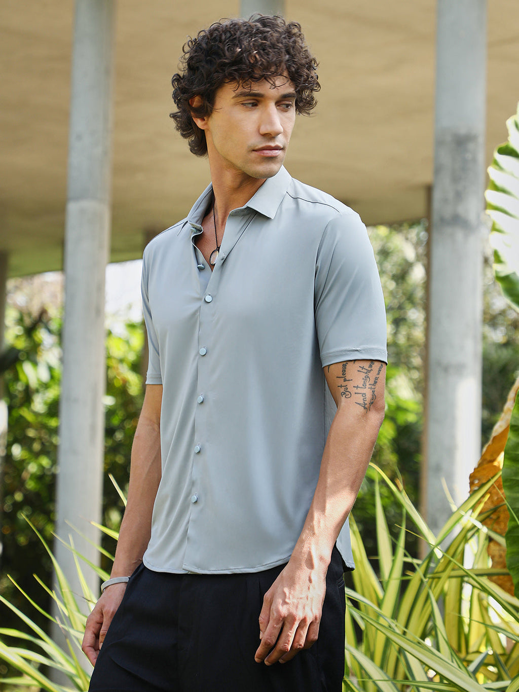 Seamless Solid Shirt