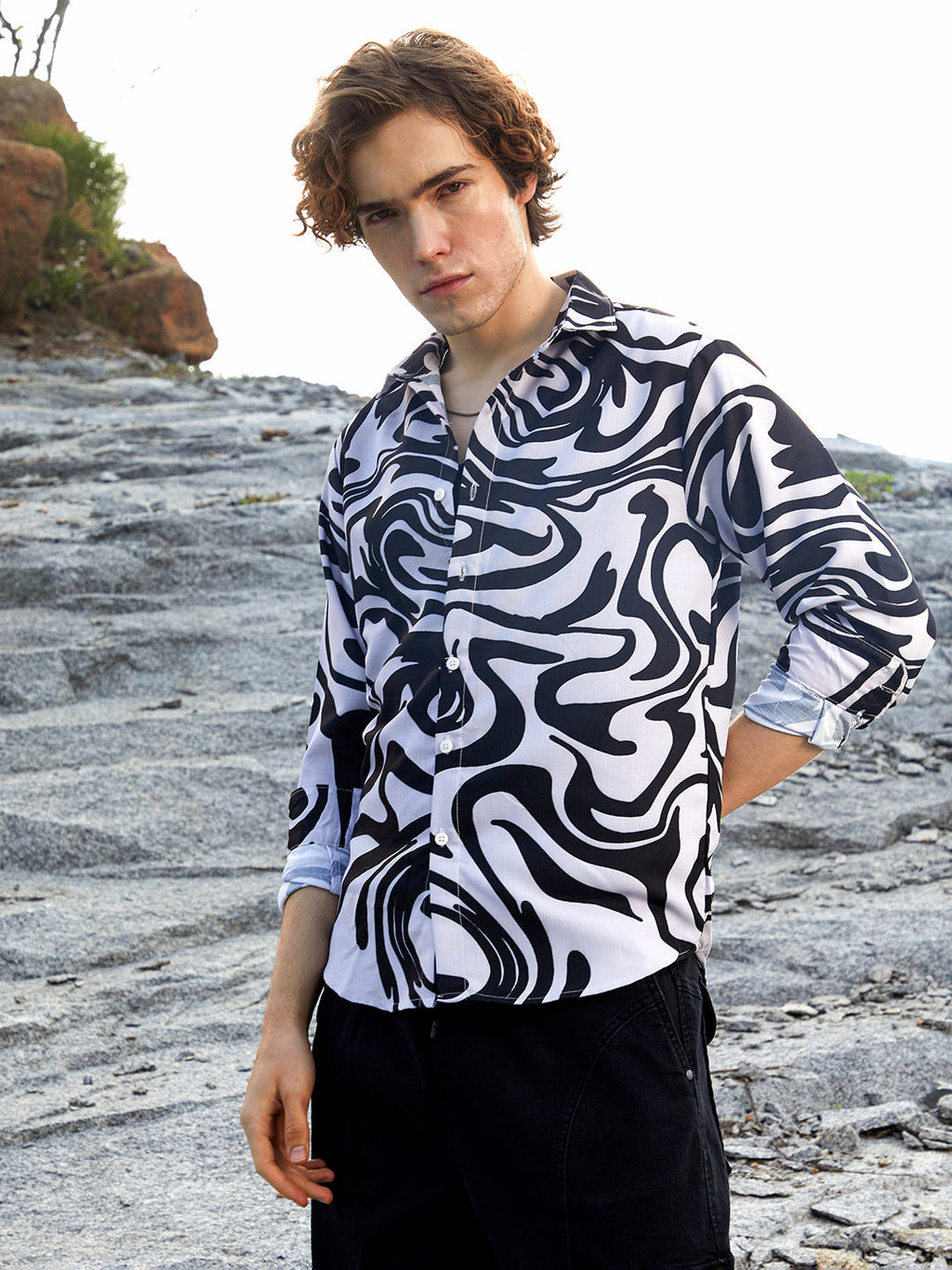 Contrast-Fluid Shirt