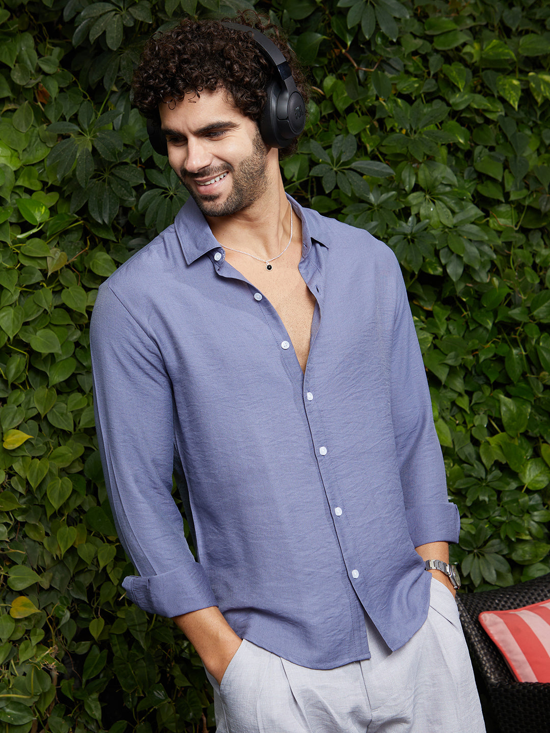 ₹999 | Campus Sutra men's Cornflower Blue Breezy Wrinked Relaxed Shirt