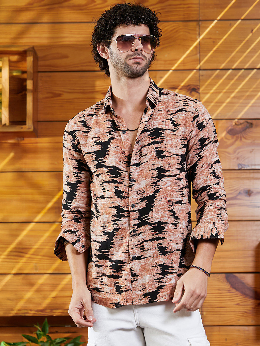 Contrast-Scuff Shirt