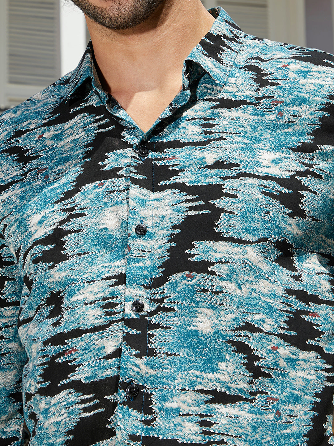 Contrast-Scuff Shirt