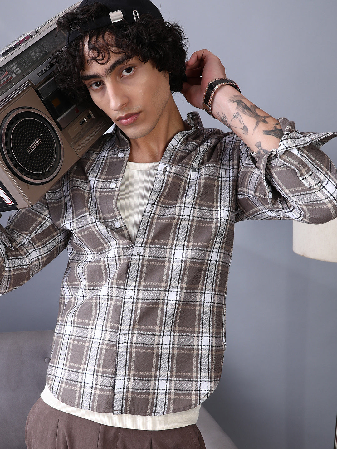 Halo-Graph Regular Shirt