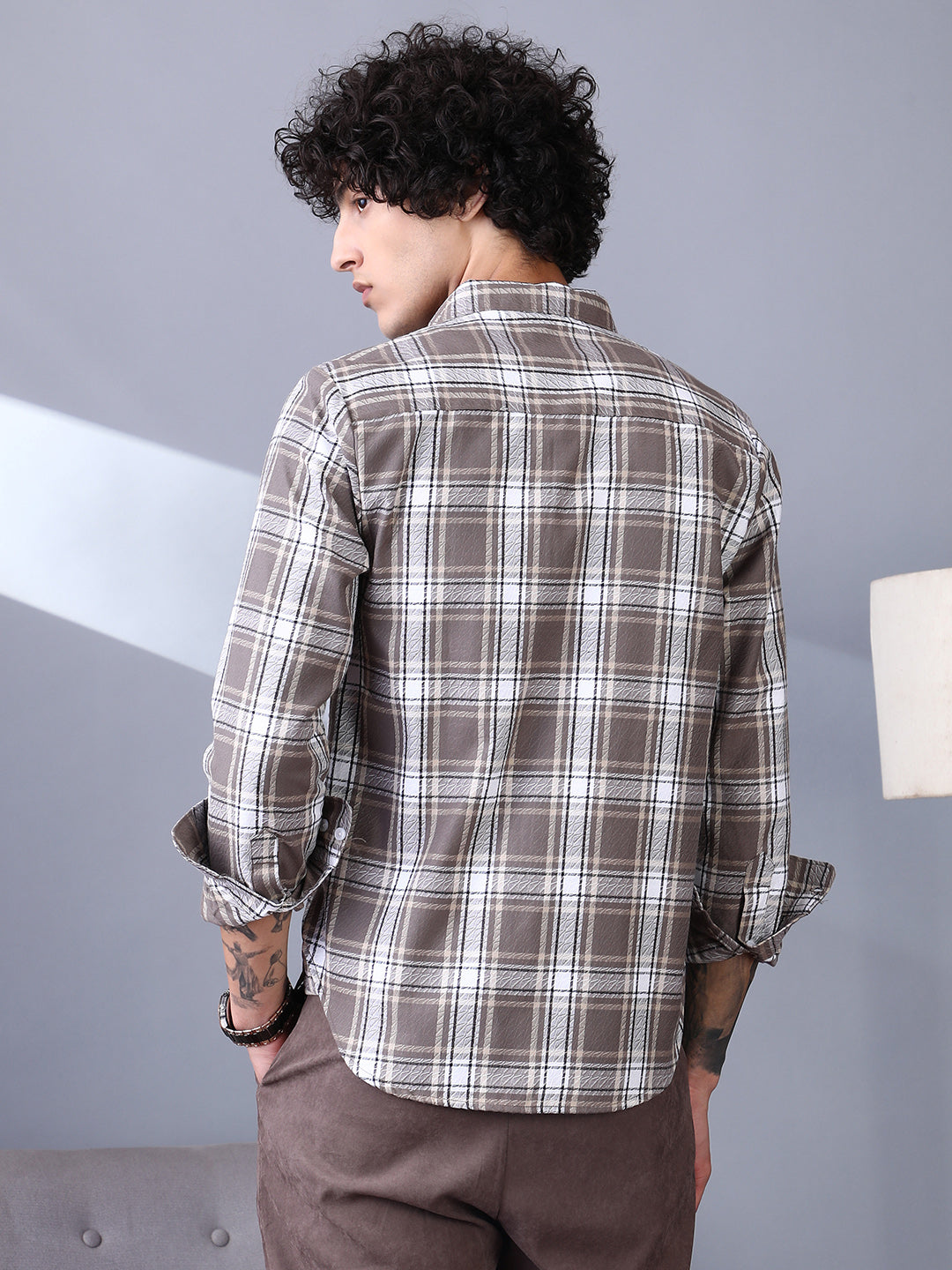 Halo-Graph Regular Shirt