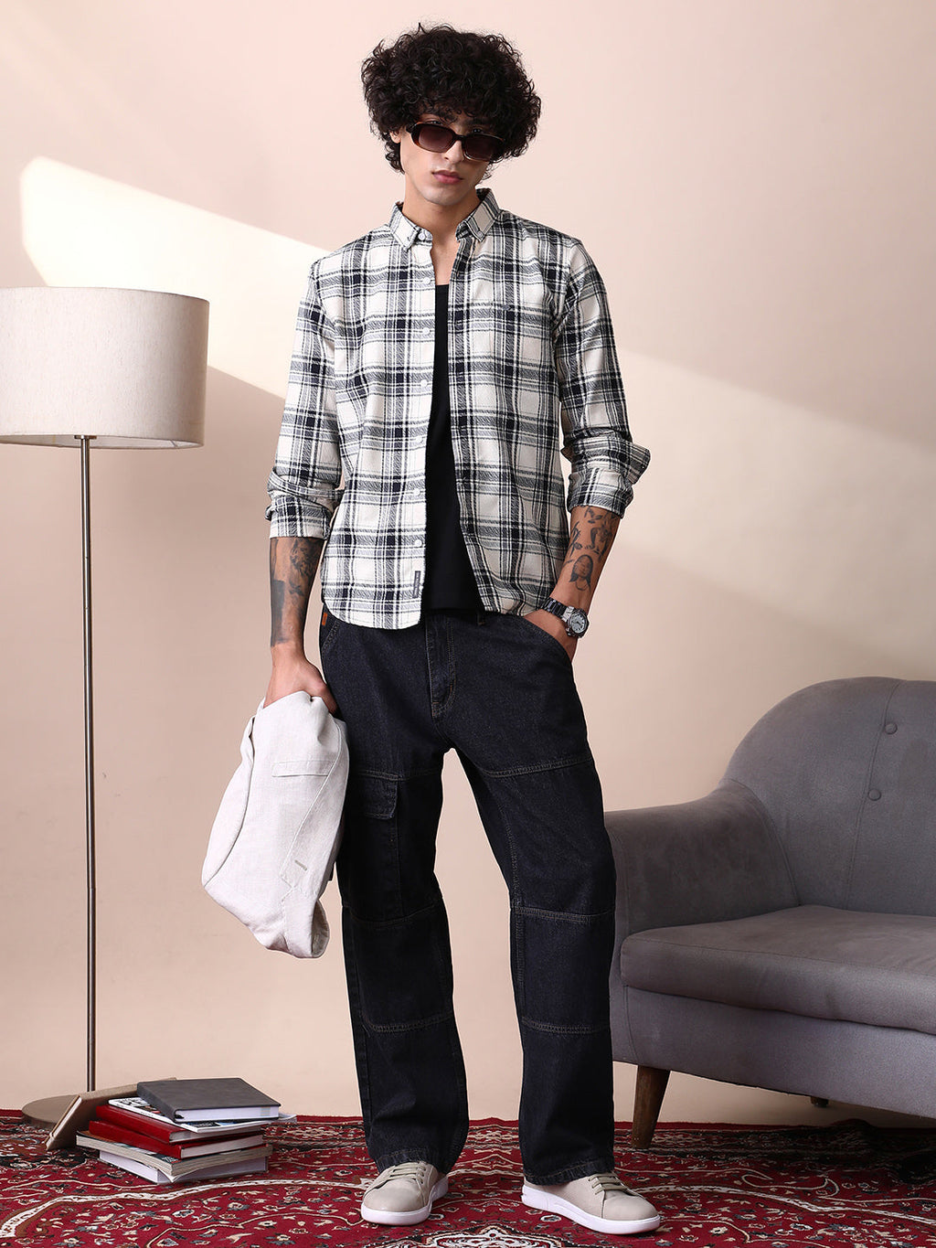 Halo-Graph Regular Shirt