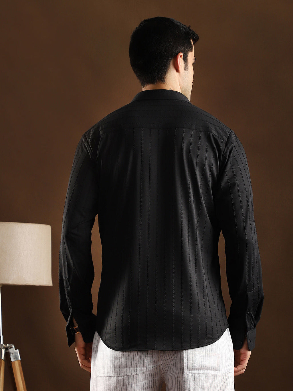 Spiralknot-Tactile Shirt