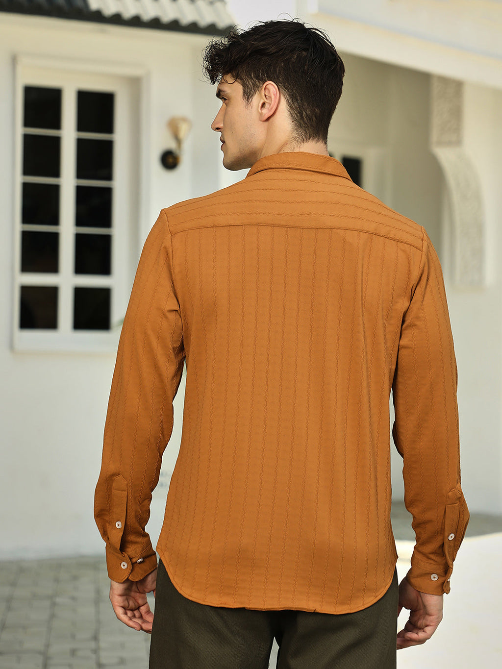 Spiralknot-Tactile Shirt