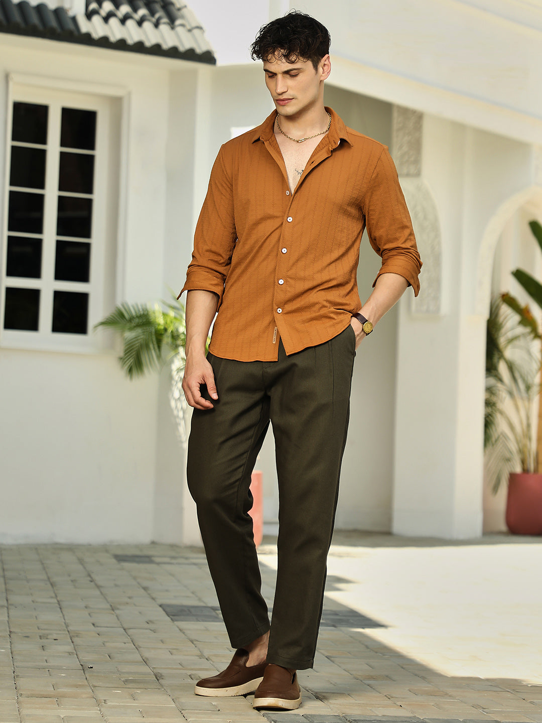 Spiralknot-Tactile Shirt