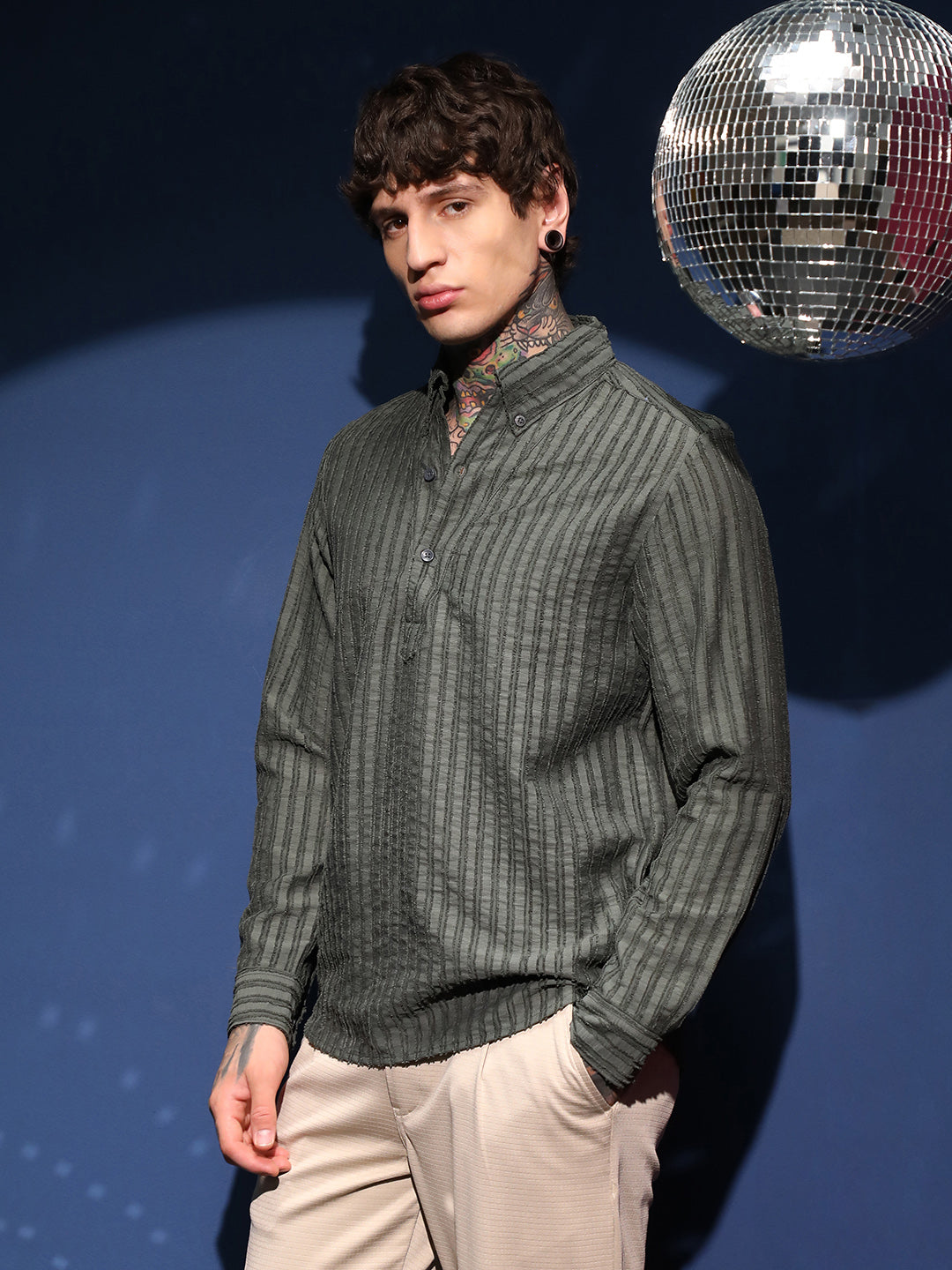 Edge-Lined Half-Placket Shirt