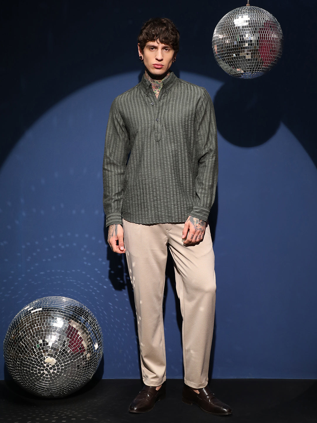 Edge-Lined Half-Placket Shirt