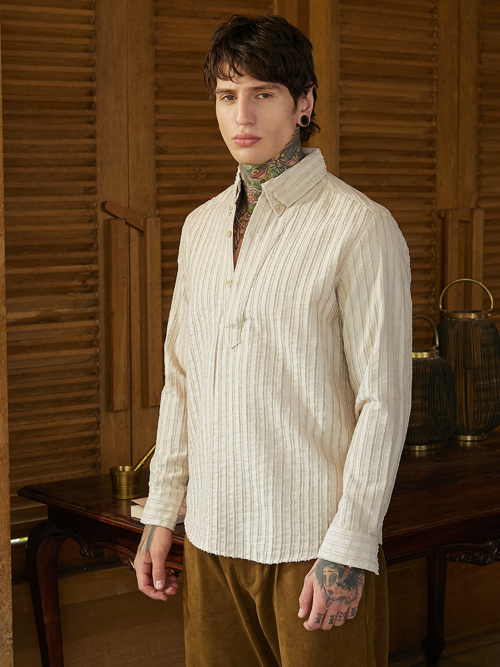 Edge-Lined Half-Placket Shirt