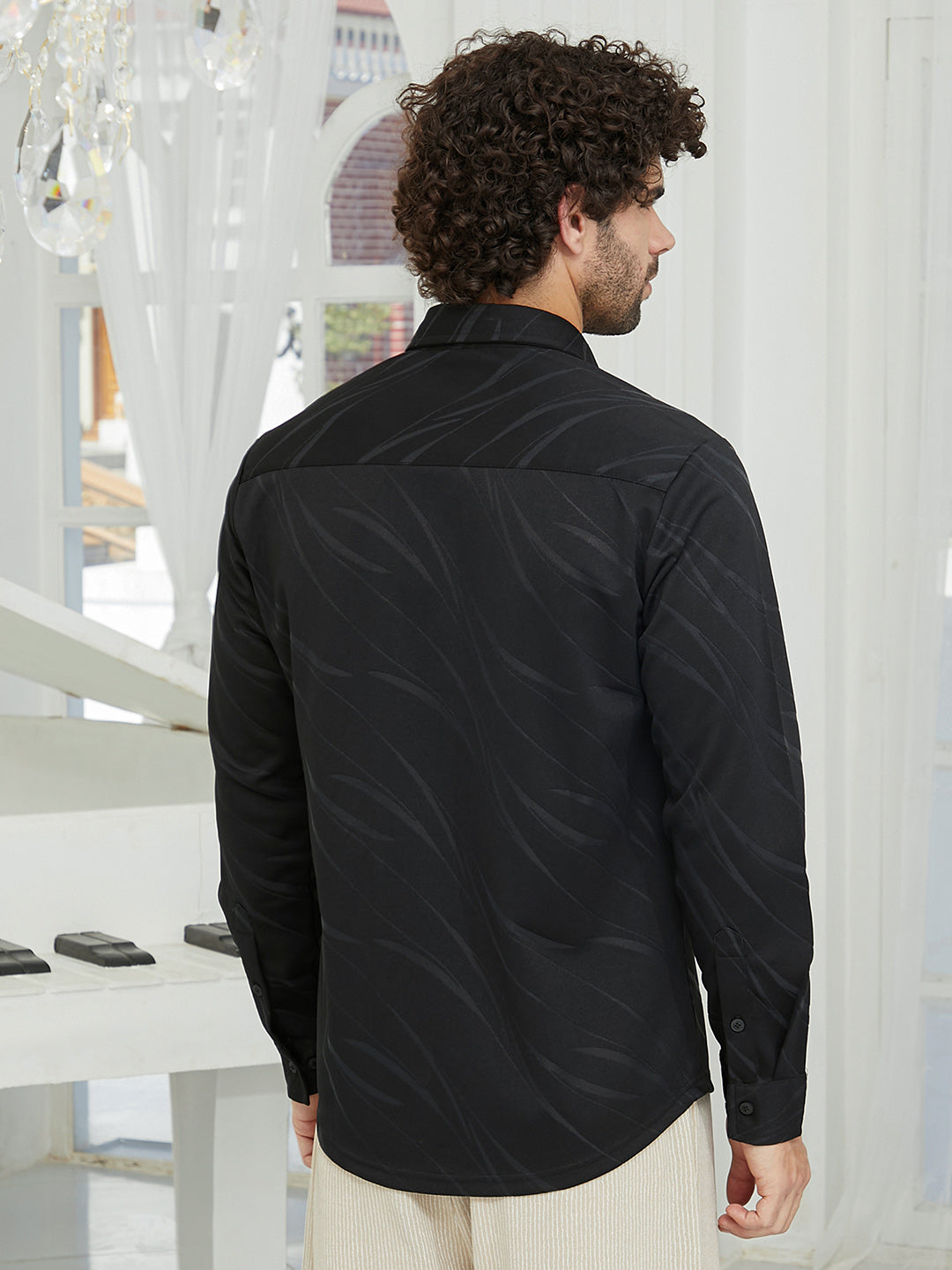 Scratch-Tactile Shirt