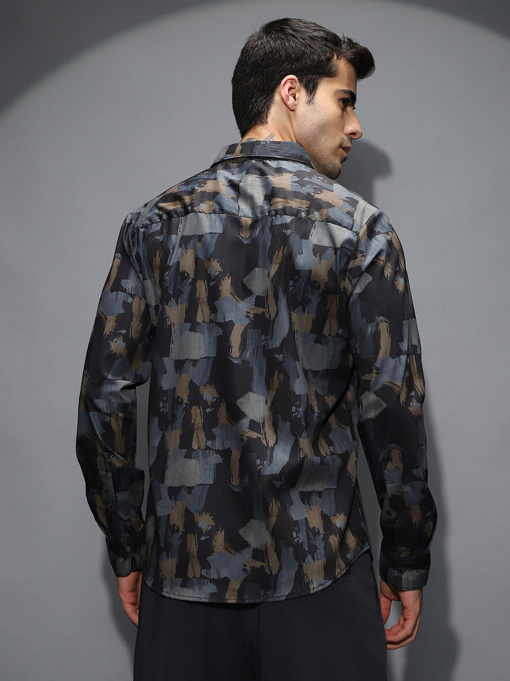 Fray-Stroke Imprint Shirt