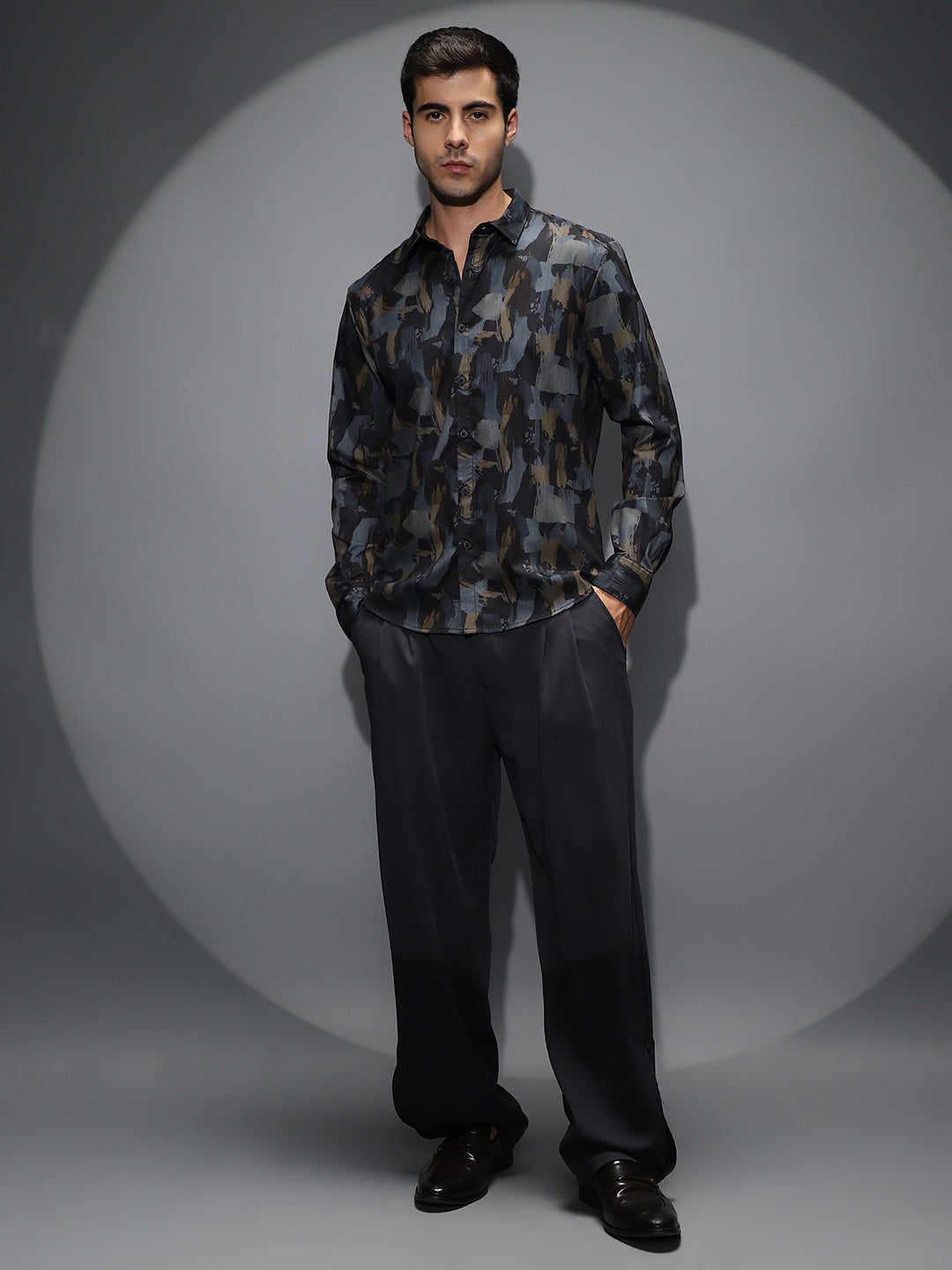 Fray-Stroke Imprint Shirt