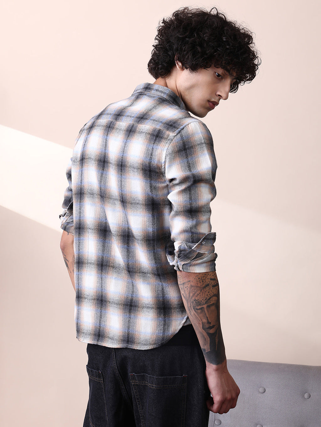 Gradient-Graph Regular Shirt