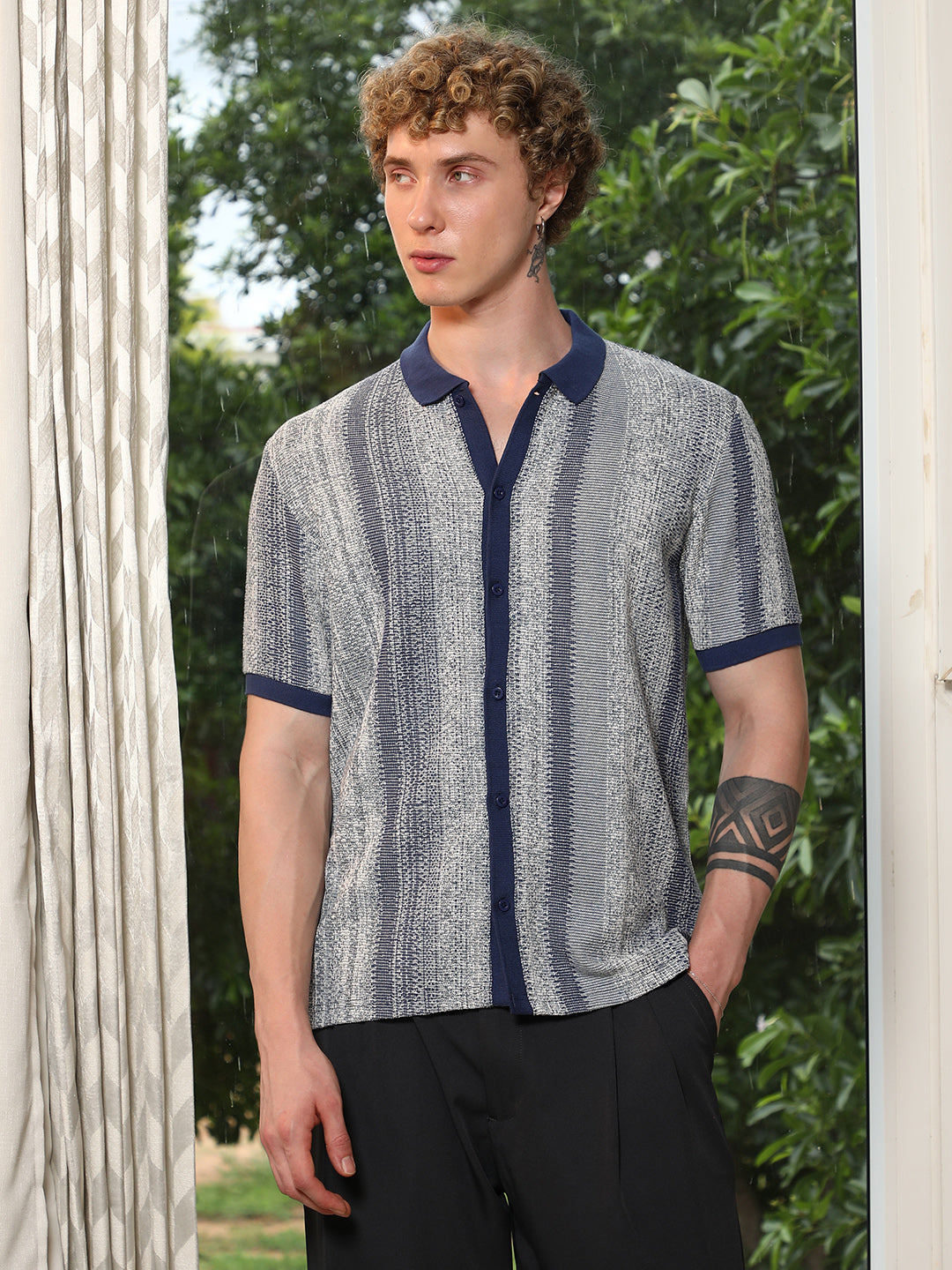 Textured Cotton Blend Cuban Collar Shirt With Vertical Stripes