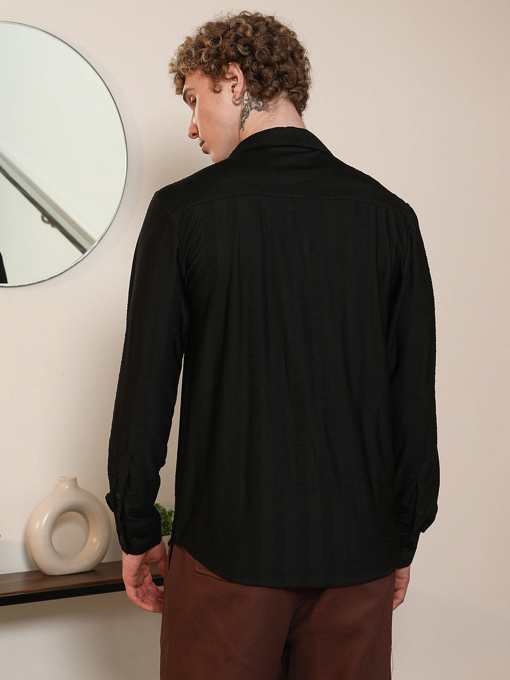 Black Tailored Fit Spread Collar Full Sleeve Shirt