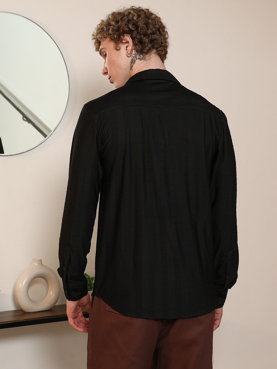 Black Tailored Fit Spread Collar Full Sleeve Shirt