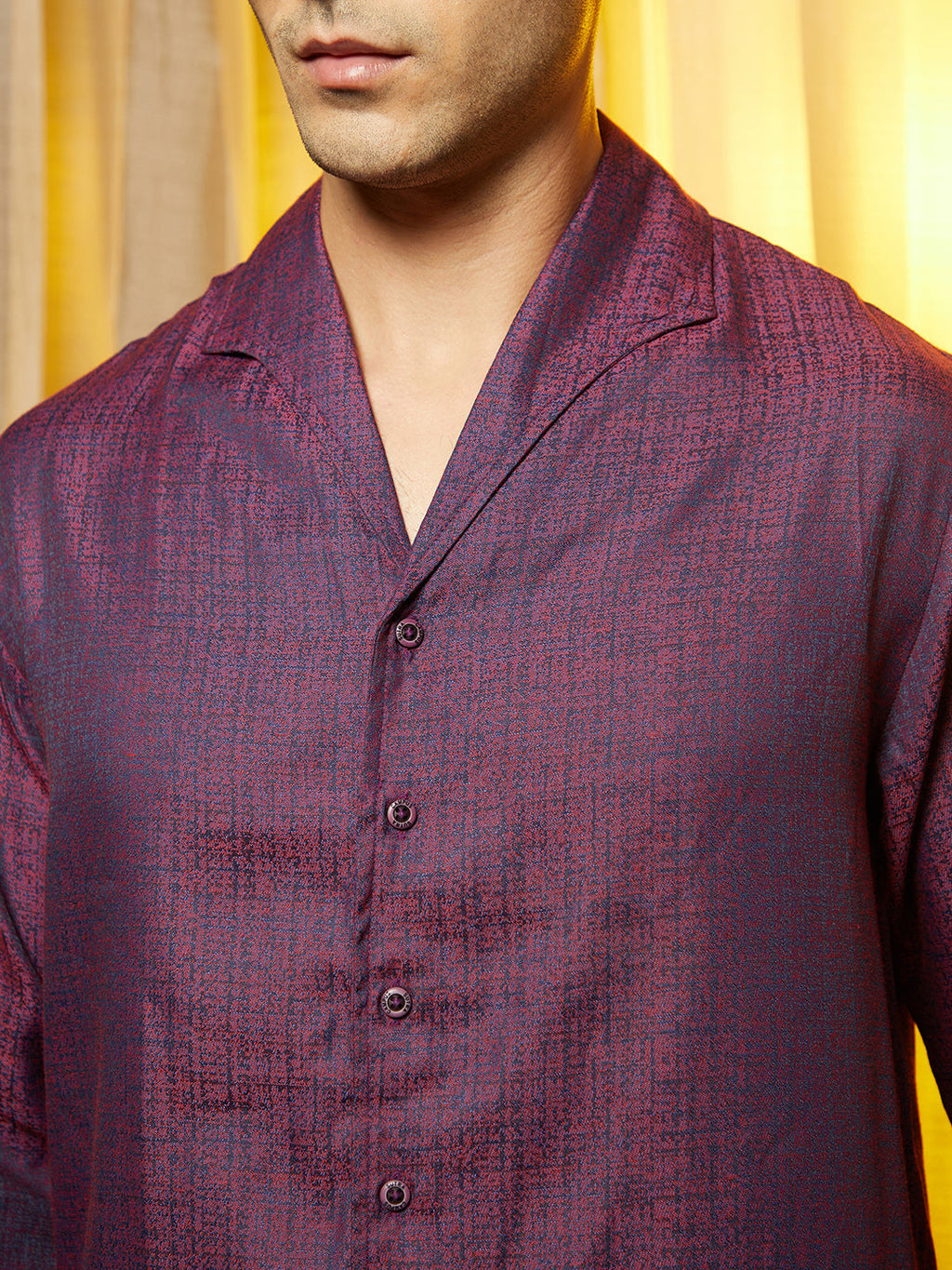 Distortion-Texture Shirt