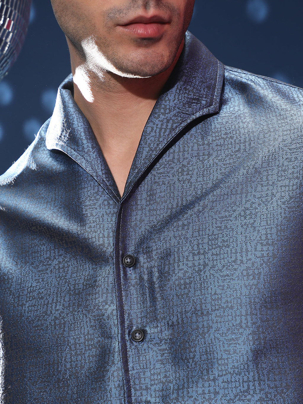 Distortion-Texture Shirt