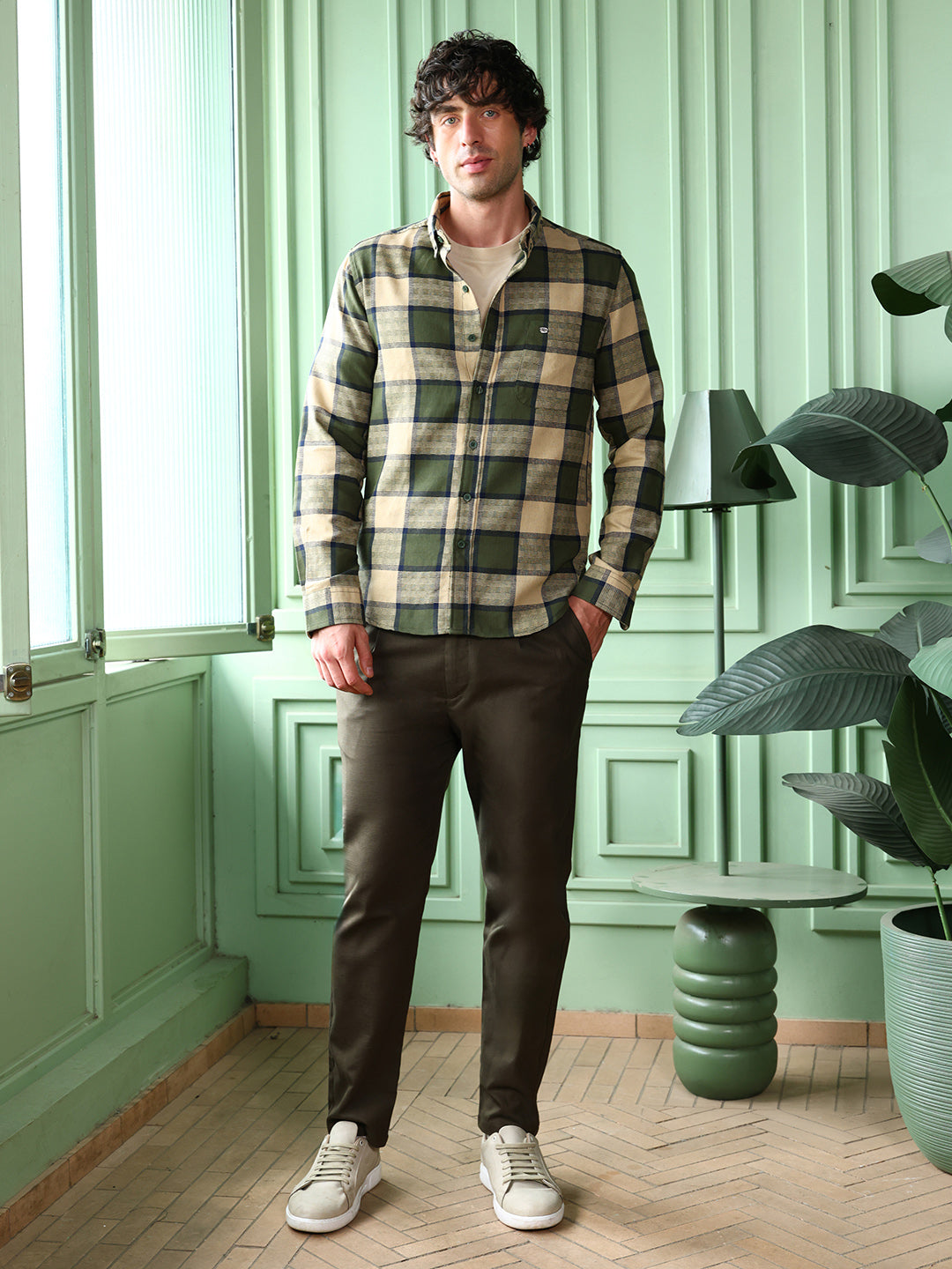 ₹999 | Campus Sutra Men's Sacramento Green Button-Down Block