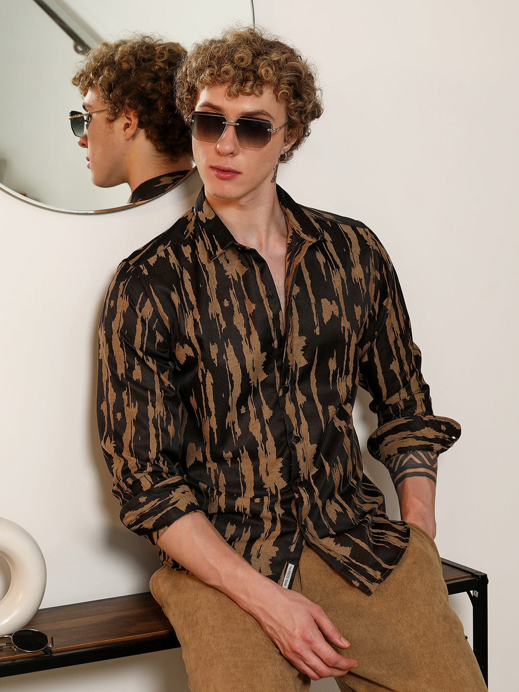 Tailored Fit Abstract Pattern Full Sleeve Shirt