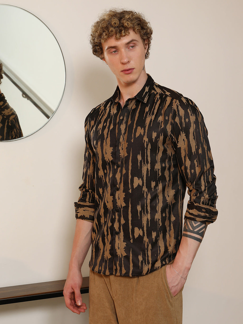 Tailored Fit Abstract Pattern Full Sleeve Shirt
