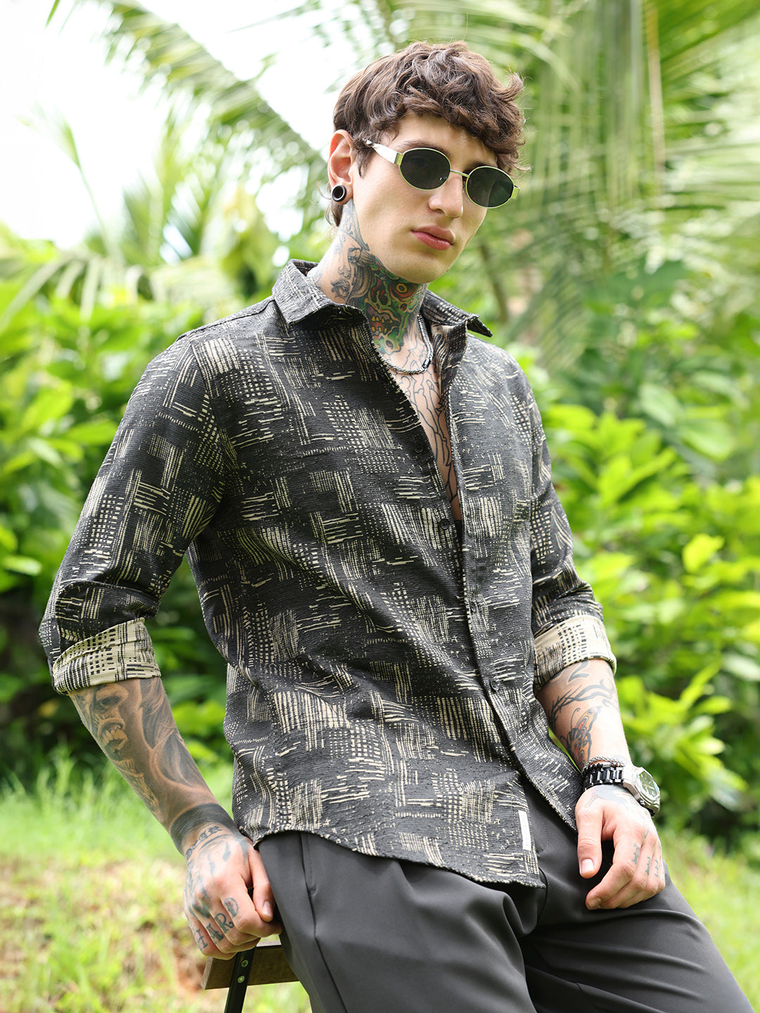 Contrast Scratch-Jacquard Shirt