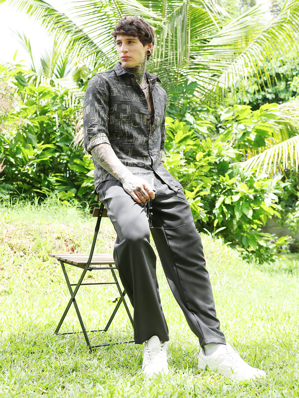 Contrast Scratch-Jacquard Shirt