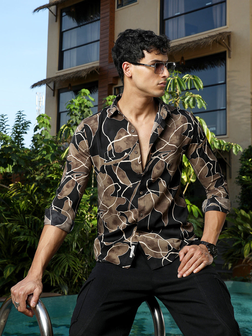 Artistic-Foliage Lined Imrprint Shirt