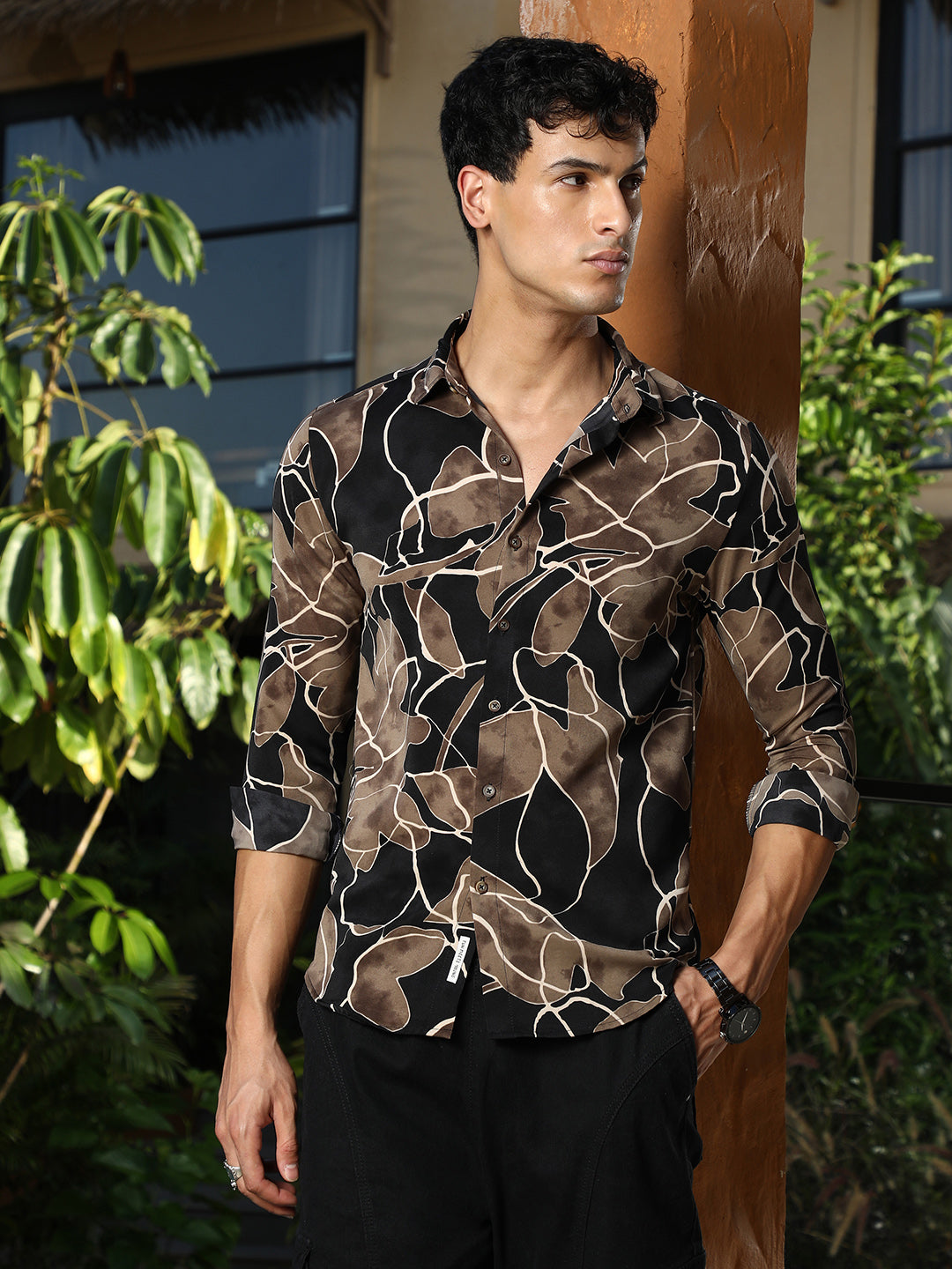 ₹944 | Campus Sutra Men's Obsidian Black:Coffee Brown Artistic