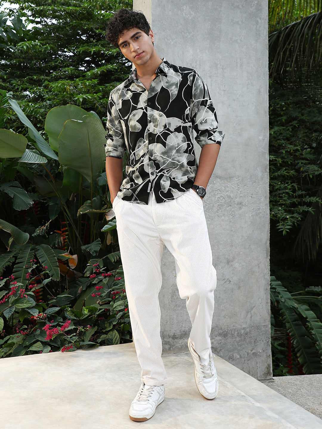 Artistic-Foliage Lined Imrprint Shirt