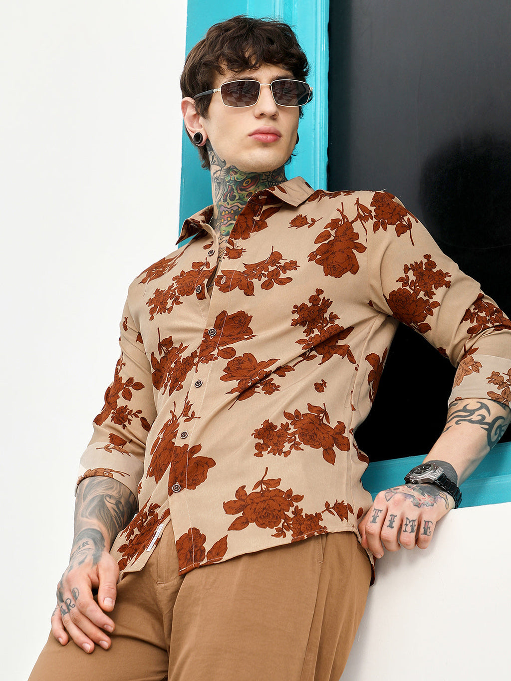 Contrast-Roses Imprint Shirt