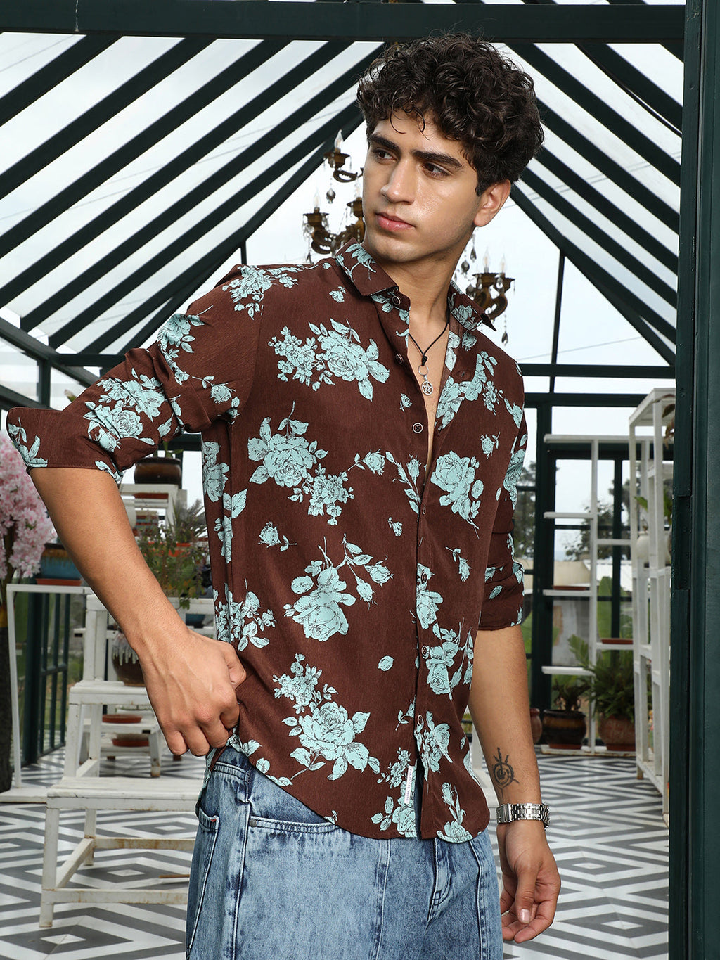 Contrast-Roses Imprint Shirt