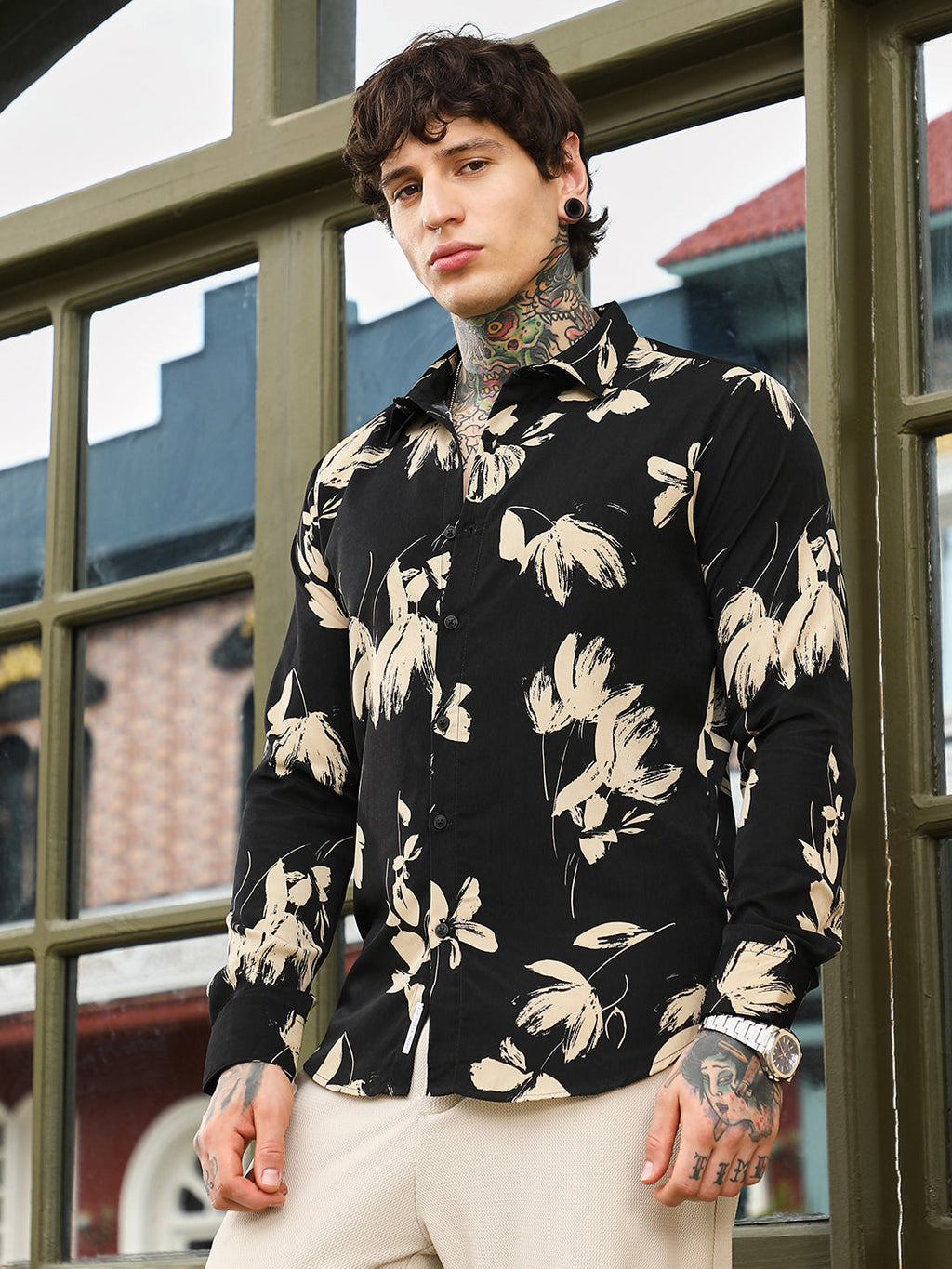 Contrast-Petalia Imprint Shirt