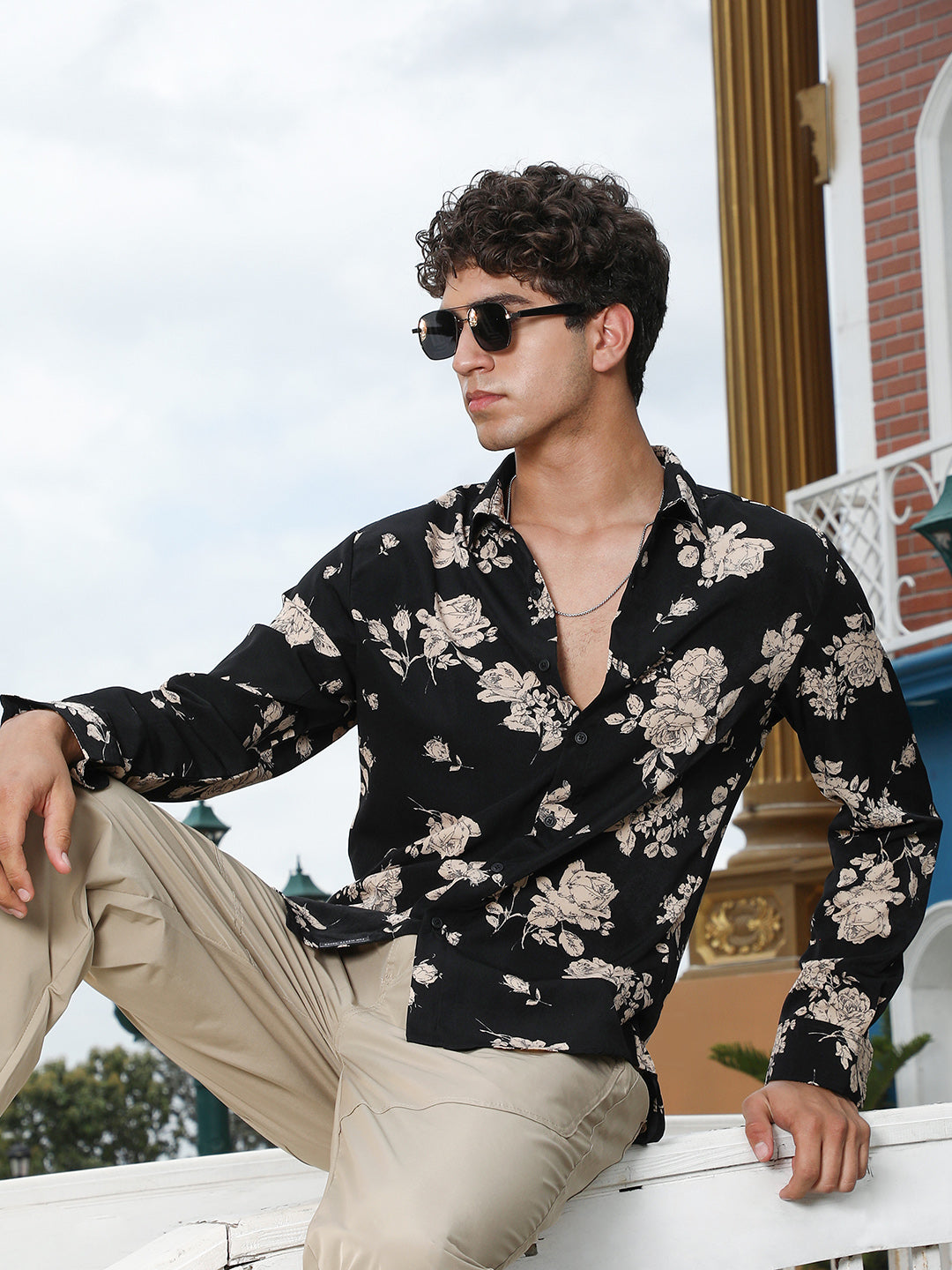 Contrast-Roses Imprint Shirt