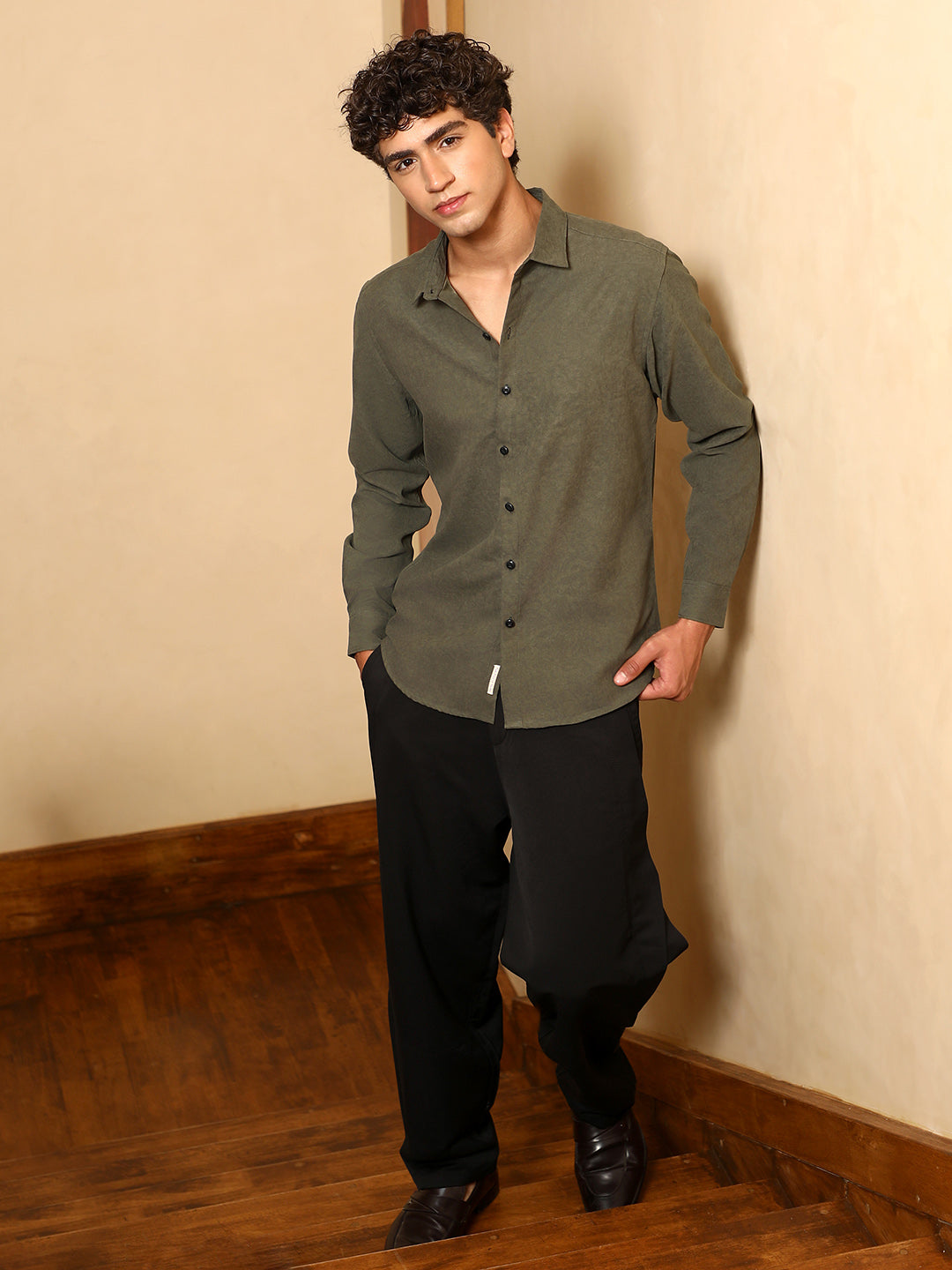 Mono-Fluid Imprint Shirt